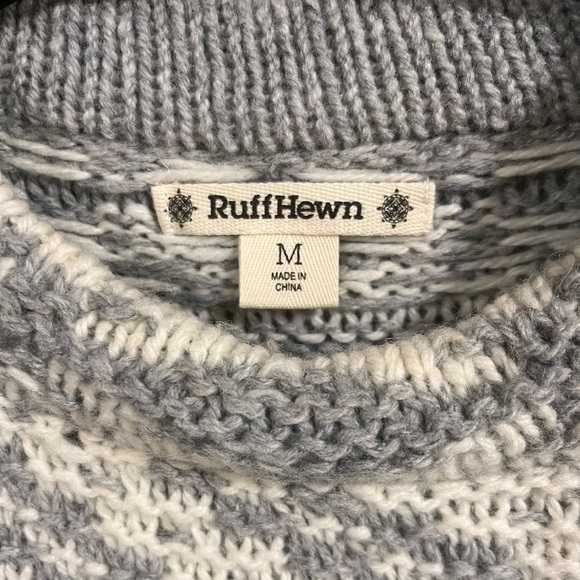Ruff Hewn Wool Blend Cozy Pullover Sweater Size Medium Fisherman Chunky - Picture 2 of 5